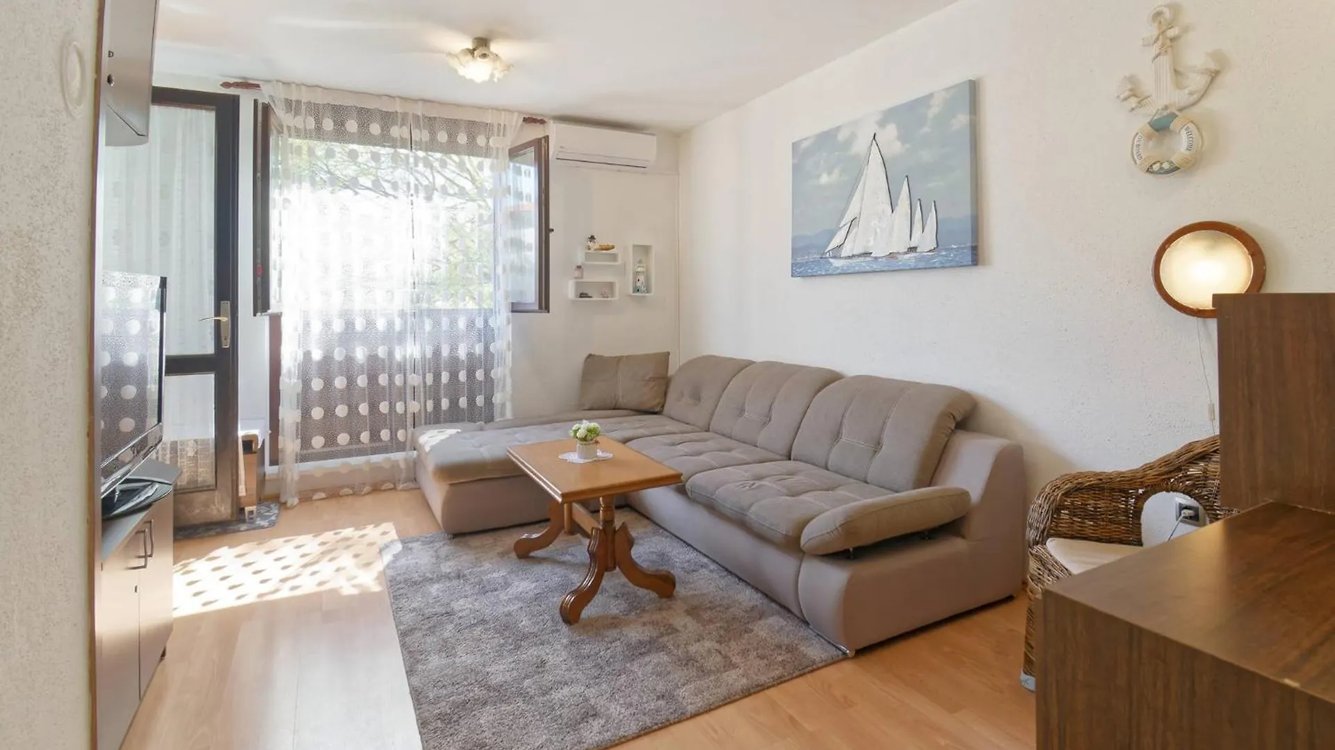 Apartment Gabi location